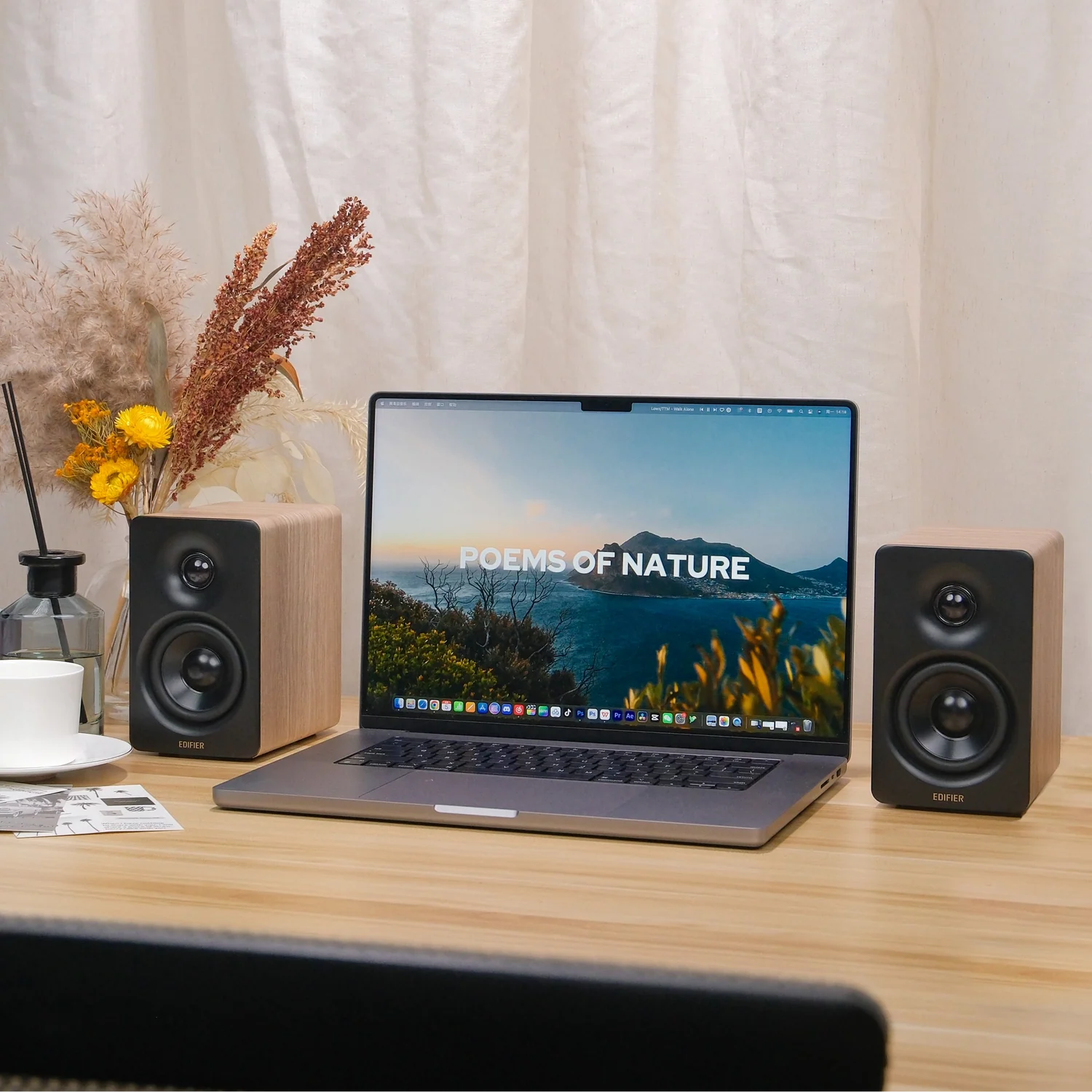 M60 Compact Desktop 2.0 Speaker